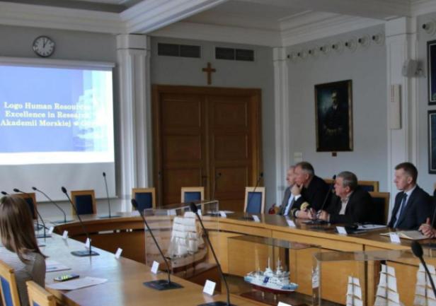 potkanie związane z wdrożeniem Europejskiej Karty Naukowca i Kodeksu Postępowania przy Rekrutacji Pracowników Naukowych w UMG. Fot. M. Zajk
