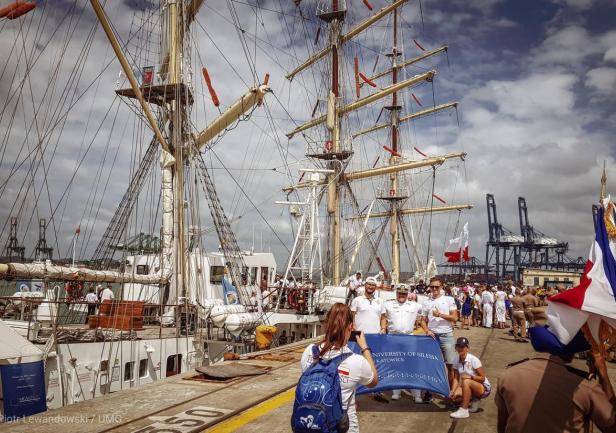 \"Dar Młodzieży\" jest tu...