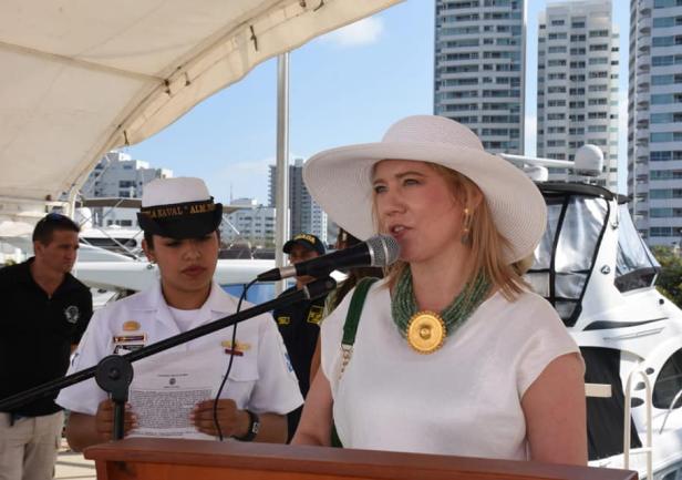 Ambasador RP pani Agnieszka Frydrychowicz-Tekieli