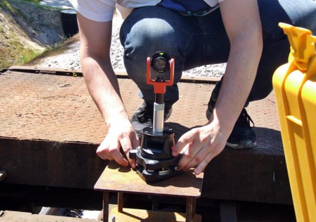 AMG uczestniczy w inwentaryzacji geodezyjnej Pomorskiej Kolei Metropolitalnej AMG uczestniczy w inwentaryzacji geodezyjnej Pomorskiej Kolei Metropolitalnej