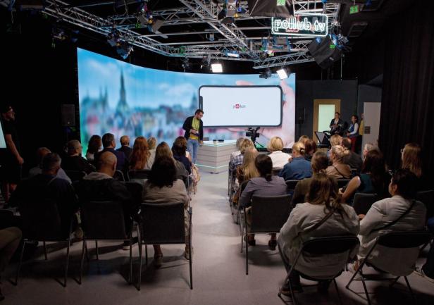 Studio Pollub.tv i przenośny ekran ledowy. Fot. Politechnika Lubelska